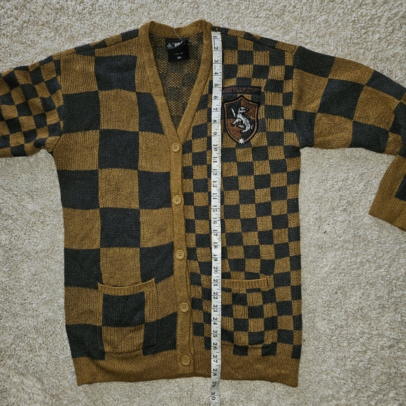 Harry Potter Hufflepuff Checkered Cardigan Sweater Small - Picture 6 of 16